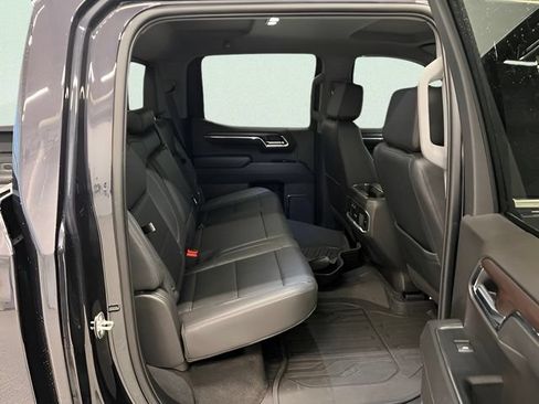 Certified 2023 GMC Sierra 1500 SLT w/ SLT Premium Plus Package AWD/4WD image 8