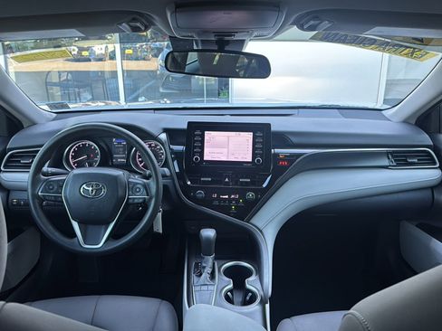 Used 2022 Toyota Camry LE FWD image 22