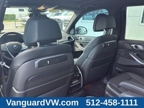 Used 2023 BMW X7 xDrive40i w/ Premium Package AWD/4WD image 30