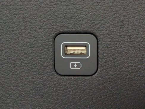 Used 2022 Kia Carnival SX FWD image 17