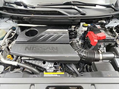 Used 2024 Nissan Rogue SV AWD/4WD image 17