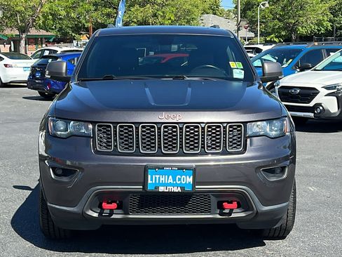 Used 2019 Jeep Grand Cherokee Trailhawk AWD/4WD image 2