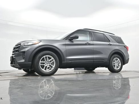 New 2026 Ford Explorer Active w/ Active Comfort Package RWD image 33