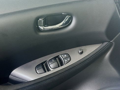 Used 2024 Nissan Leaf S FWD image 15