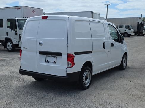 Used 2021 Nissan NV200 S FWD image 7