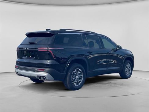 New 2026 Chevrolet Traverse LT w/ Enhanced Driving Package FWD image 7