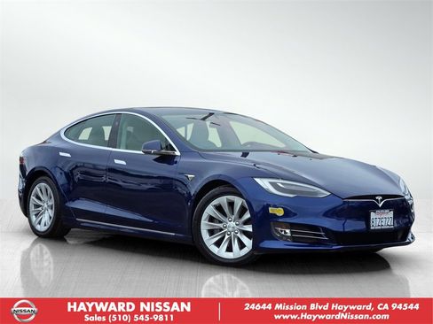 Used 2017 Tesla Model S 75D image 1