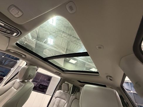 Used 2022 Jeep Wagoneer Series I w/ Convenience Group I image 11