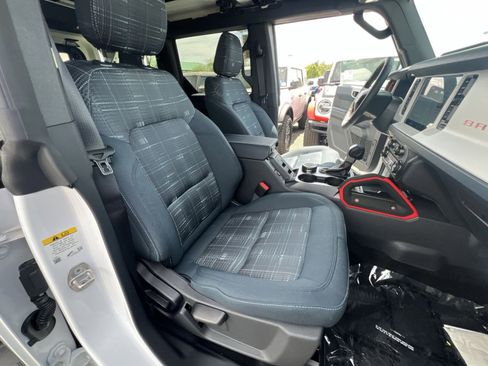 New 2026 Ford Bronco Heritage Edition AWD/4WD image 34
