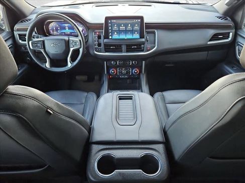 Used 2023 Chevrolet Tahoe Z71 w/ Luxury Package AWD/4WD image 18