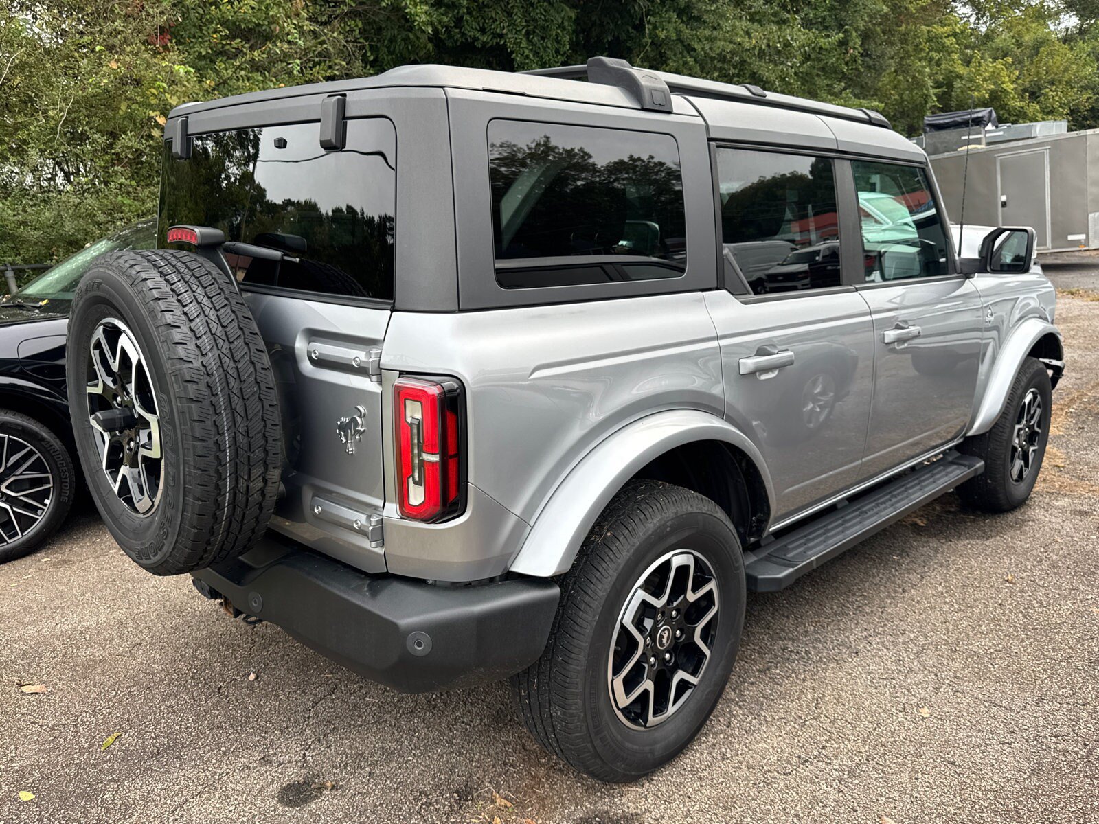 Used 2023 Ford Bronco Outer Banks AWD/4WD image 4
