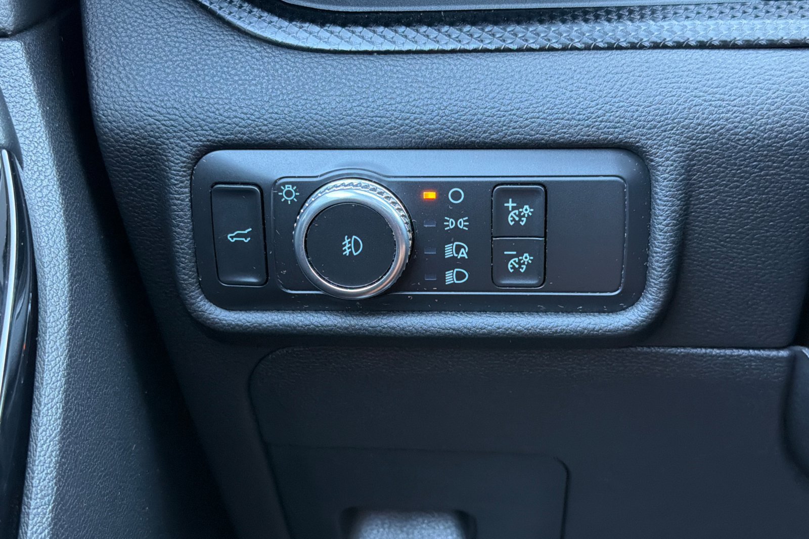 Used 2021 Ford Explorer ST w/ Equipment Group 401A AWD/4WD image 25