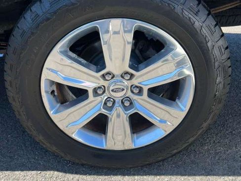 Used 2015 Ford F150 Platinum w/ Equipment Group 701A Luxury AWD/4WD image 13