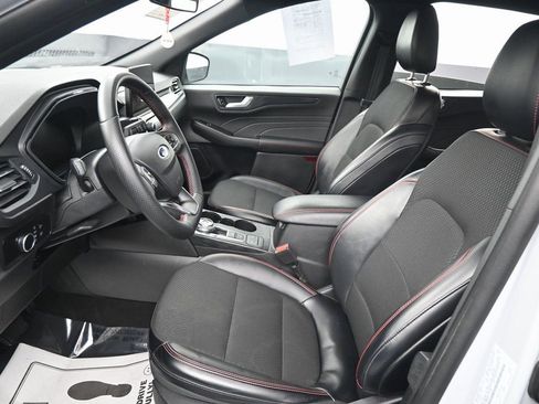 Used 2025 Ford Escape ST-Line image 25
