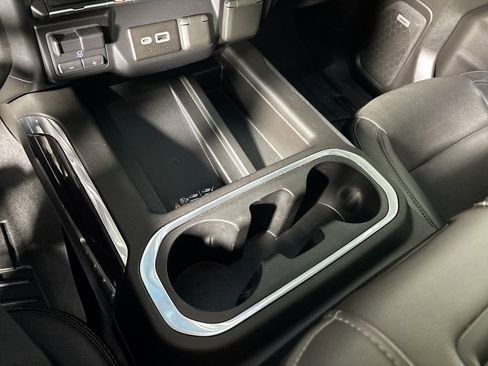 Used 2019 Chevrolet Silverado 1500 LTZ w/ LTZ Convenience Package image 15