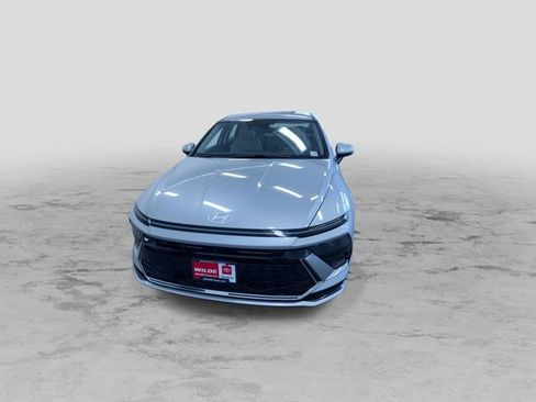 Used 2025 Hyundai Sonata SEL FWD image 5