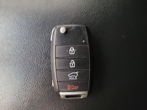 Used 2018 Kia Sportage LX FWD image 32