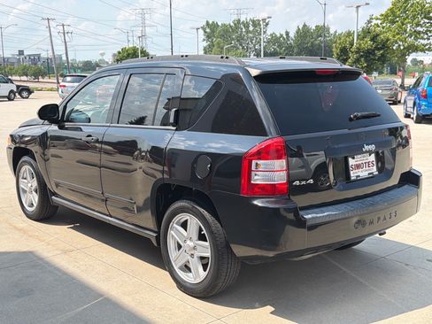 Used 2009 Jeep Compass Sport AWD/4WD image 6