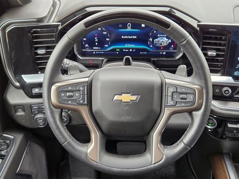 Used 2023 Chevrolet Silverado 1500 High Country w/ Technology Package AWD/4WD image 21