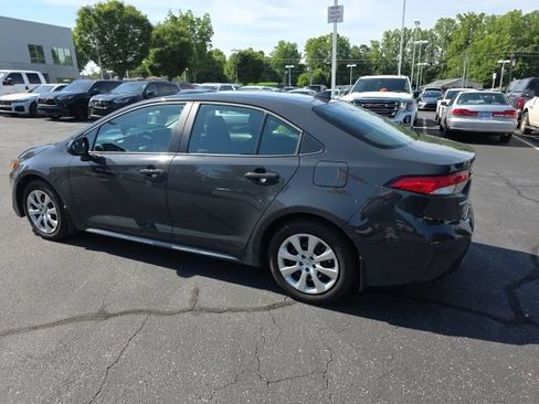 Used 2026 Toyota Corolla LE FWD image 9