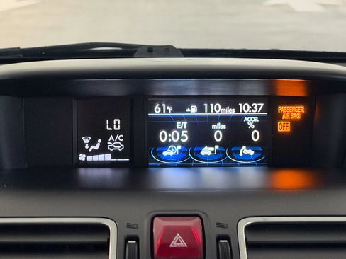 Used 2017 Subaru Forester 2.5i Premium w/ All-Weather Package AWD/4WD image 29