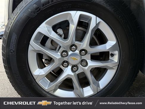 Used 2020 Chevrolet Traverse LT image 10