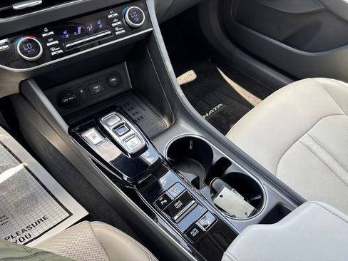 Certified 2023 Hyundai Sonata Limited FWD image 37