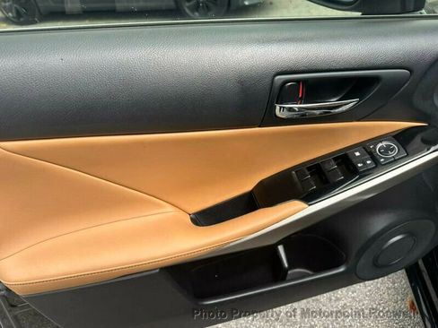 Used 2016 Lexus IS 200t image 9