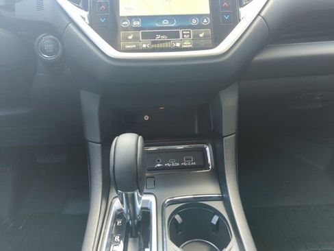 Used 2025 Subaru Ascent Limited image 21