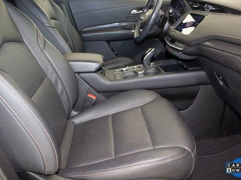 Used 2022 Cadillac XT4 Sport w/ Comfort Package image 10