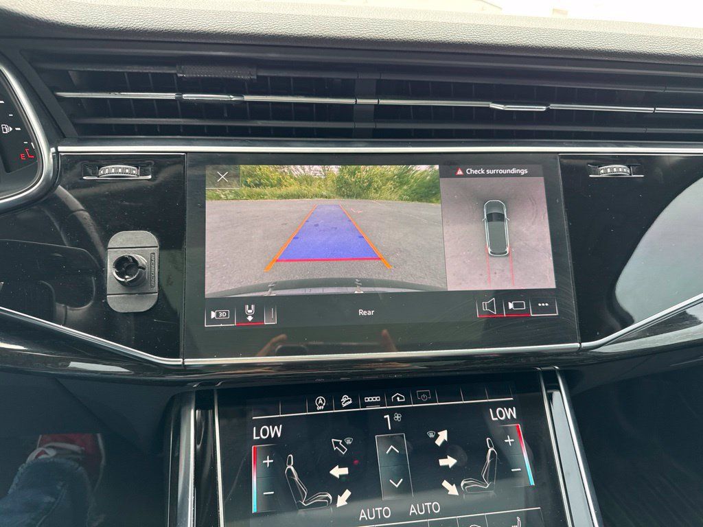 Used 2021 Audi Q7 3.0T Premium Plus AWD/4WD image 15
