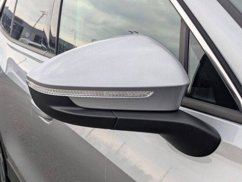 Certified 2025 Volkswagen Tiguan S FWD image 12