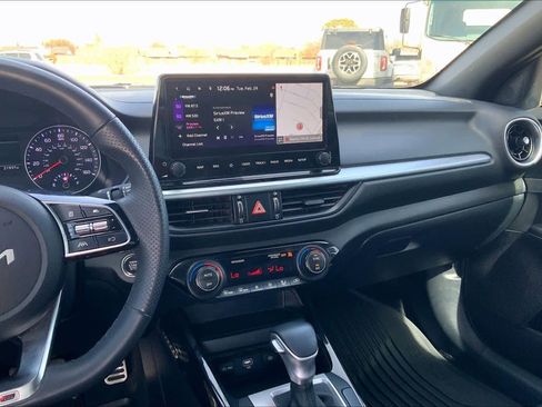 Certified 2023 Kia Forte GT-Line image 7