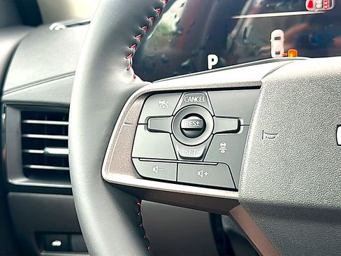 New 2026 Nissan Sentra SR w/ Floor Mat Package FWD image 19