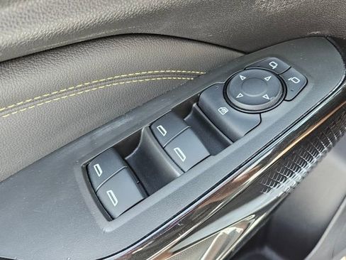 Used 2024 Chevrolet Trax LT w/ Driver Confidence Package image 37