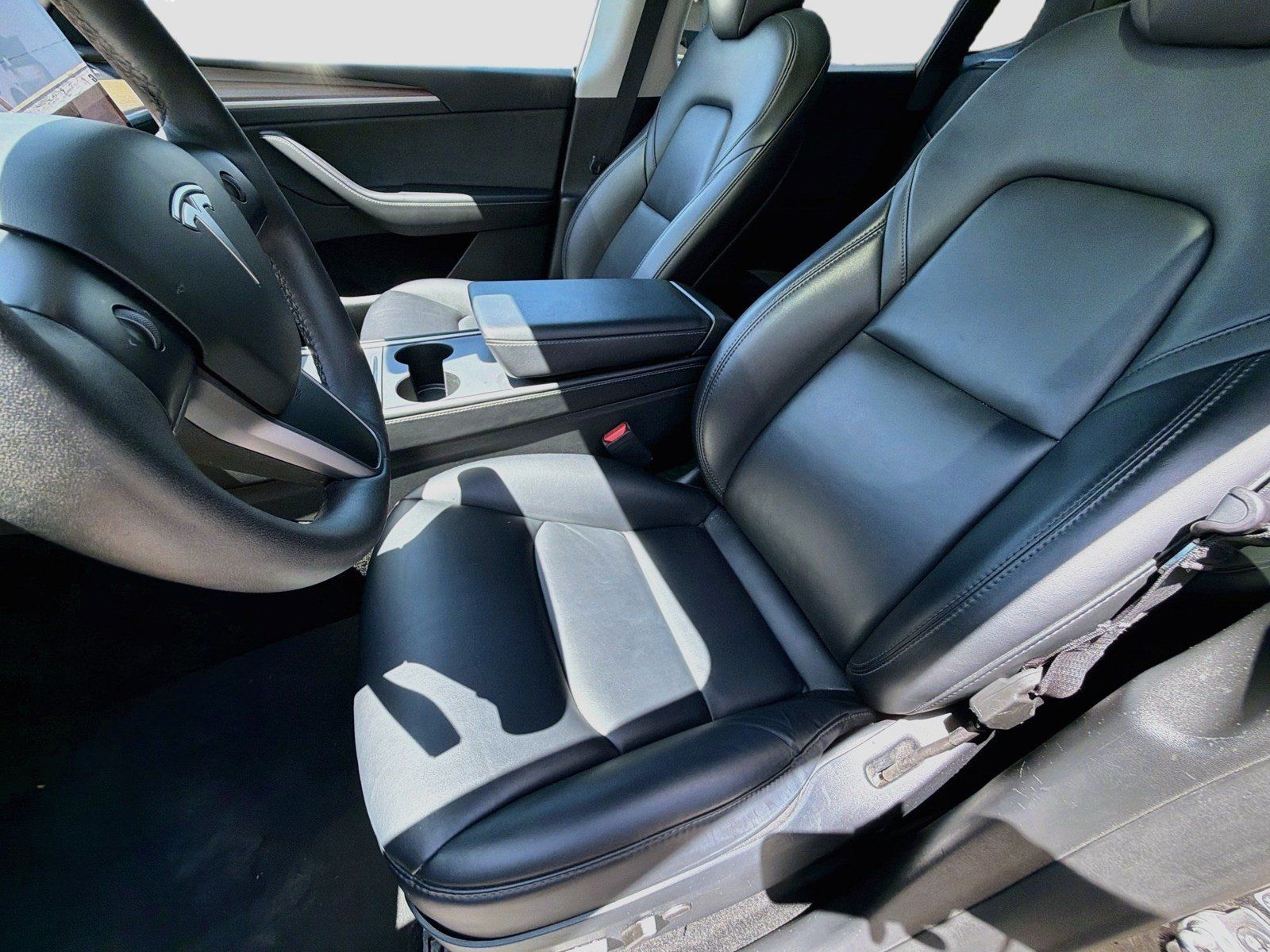 Used 2024 Tesla Model Y Long Range AWD/4WD image 11