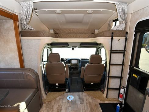 Used 2018 Mercedes-Benz Sprinter 3500 image 12