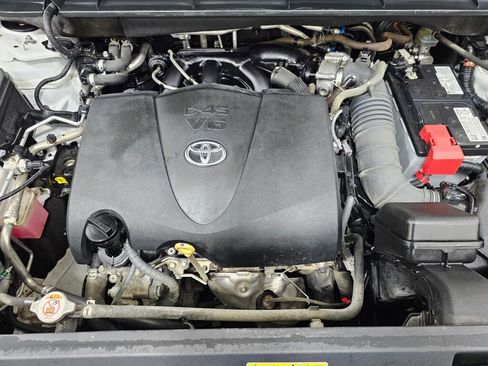 Used 2021 Toyota Highlander Limited image 34