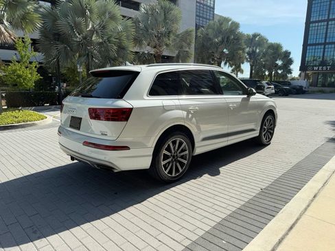Used 2017 Audi Q7 3.0T Premium Plus w/ Premium Plus Package AWD/4WD image 5