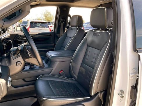 Used 2023 GMC Sierra 1500 AT4X image 31