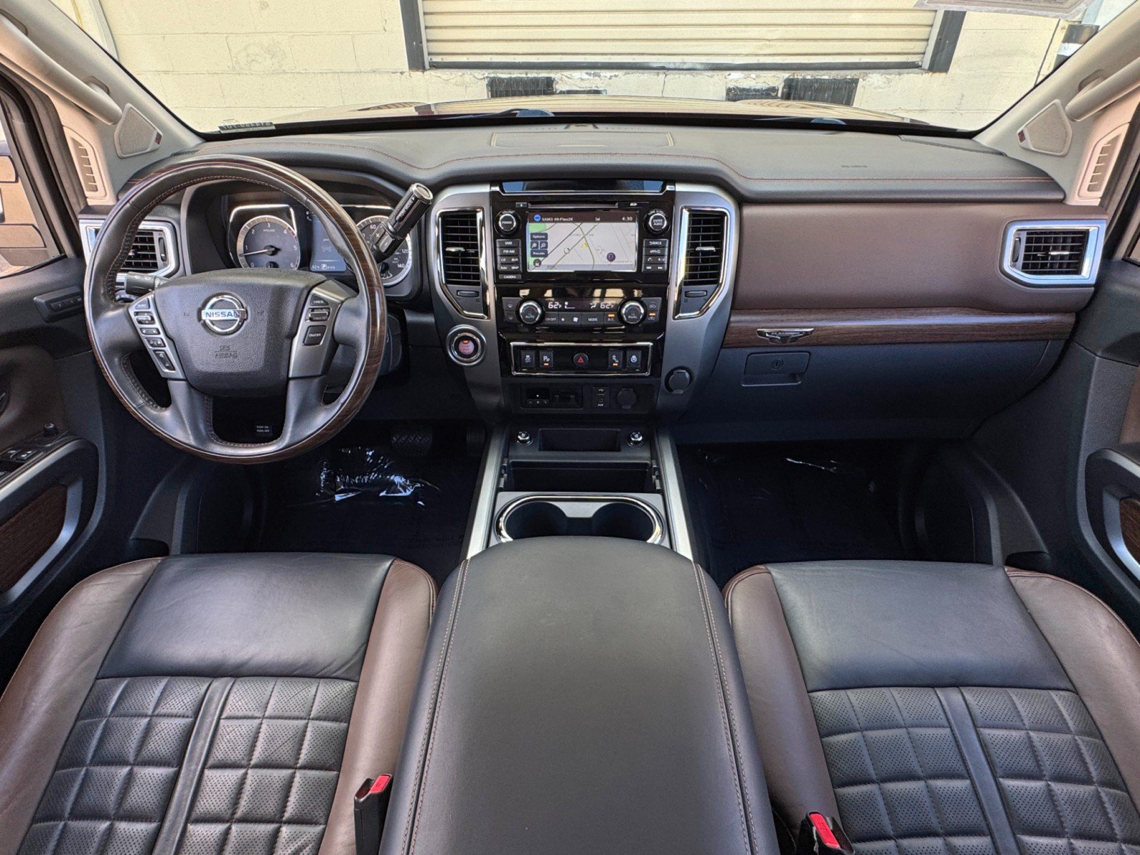 Used 2016 Nissan Titan Platinum Reserve RWD image 11