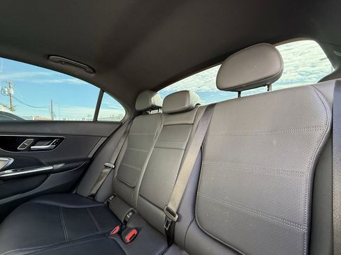 Used 2025 Mercedes-Benz C 300 Sedan image 8