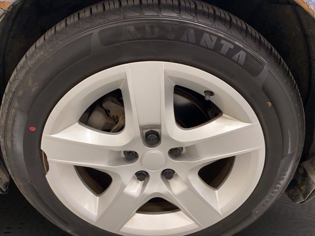 Used 2010 Chevrolet Malibu LT FWD image 14
