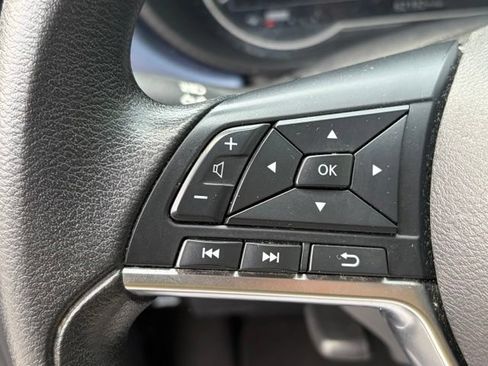 Used 2023 Nissan Versa SV FWD image 16