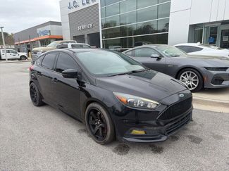 Used 2017 Ford Focus ST w/ Equipment Group 402A video 1