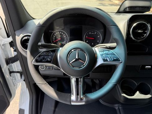 New 2026 Mercedes-Benz Sprinter 2500 image 25