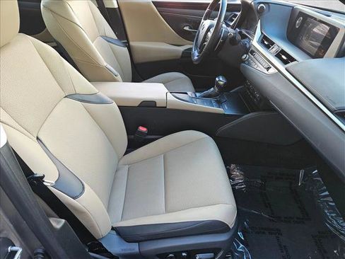 Used 2021 Lexus ES 250 w/ Premium Package image 21