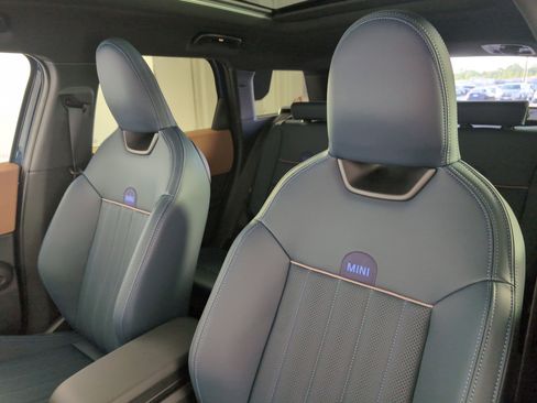 New 2025 MINI Cooper Countryman S w/ Comfort Package Max image 19