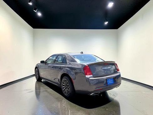 Used 2017 Chrysler 300 S w/ 300S Premium Group AWD/4WD image 5
