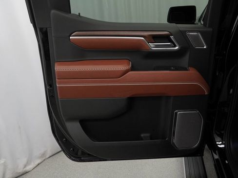 Certified 2025 GMC Sierra 1500 Denali Ultimate AWD/4WD image 31